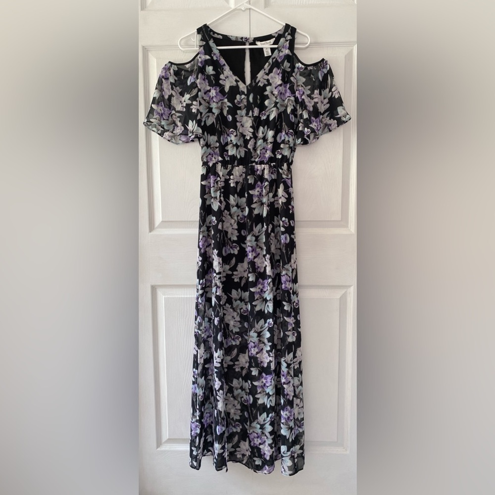 White House Black Market Cold Shoulder Floral Maxi Dress Size 00